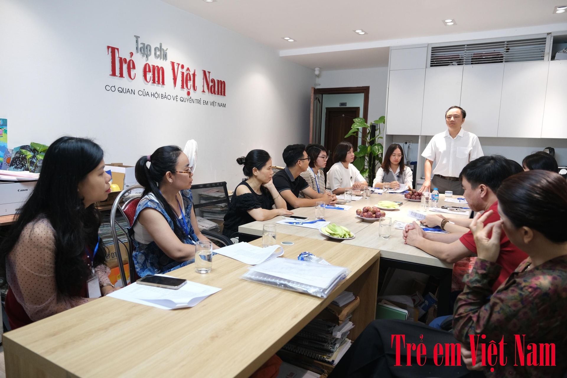 Ông Nguyễn Mạnh Huy - Tổng Biên tập Tạp chí Trẻ em Việt Nam - Trưởng Ban tổ chức thông tin về cuộc thi. Ảnh: Duy Cường DSCF1216