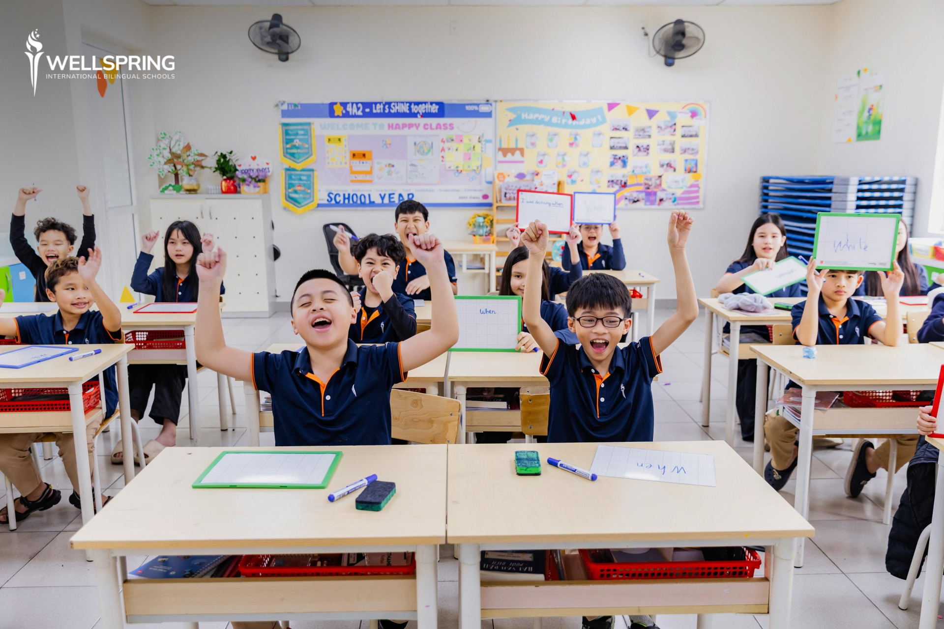 Học sinh được khuyến khích học hỏi, khám phá và sáng tạo trên Hành trình Trưởng thành Hạnh phúc. Wellspring hanoi
