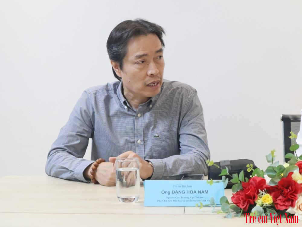 Ông Đặng Hoa Nam - nguyên Cục trưởng Cục Trẻ em, Phó Chủ tịch Hội Bảo vệ Quyền Trẻ em Việt Nam cho rằng cần tiếp cận vấn đề mất cân bằng giới tính từ góc độ quyền con người và quyền trẻ em, bảo đảm sự bình đẳng trong chăm sóc và giáo dục trẻ. IMG_0170