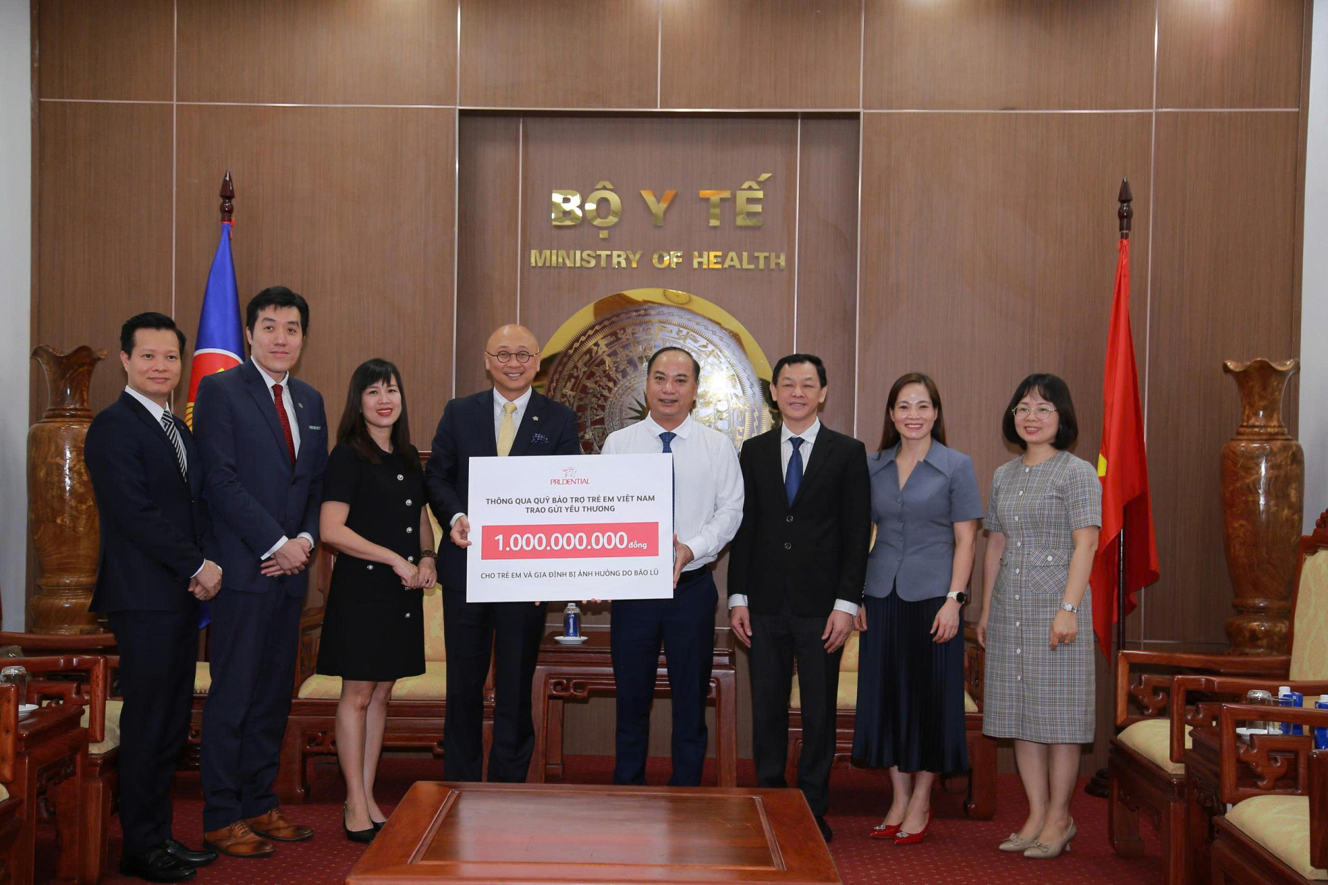 z7125033365713_64473e5c3382994382f1235a224317e1