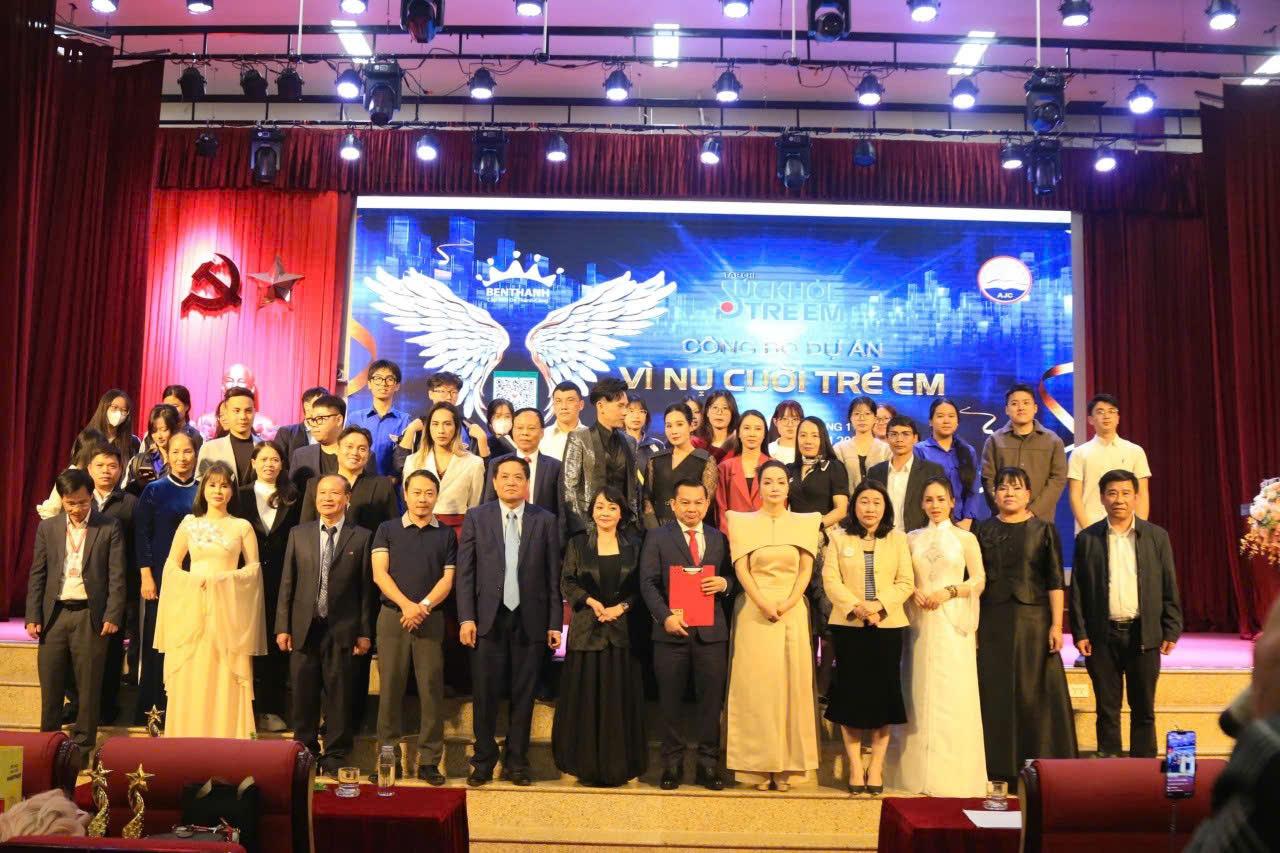 z7272044477762_72bc454823de9e3818888472168b045f