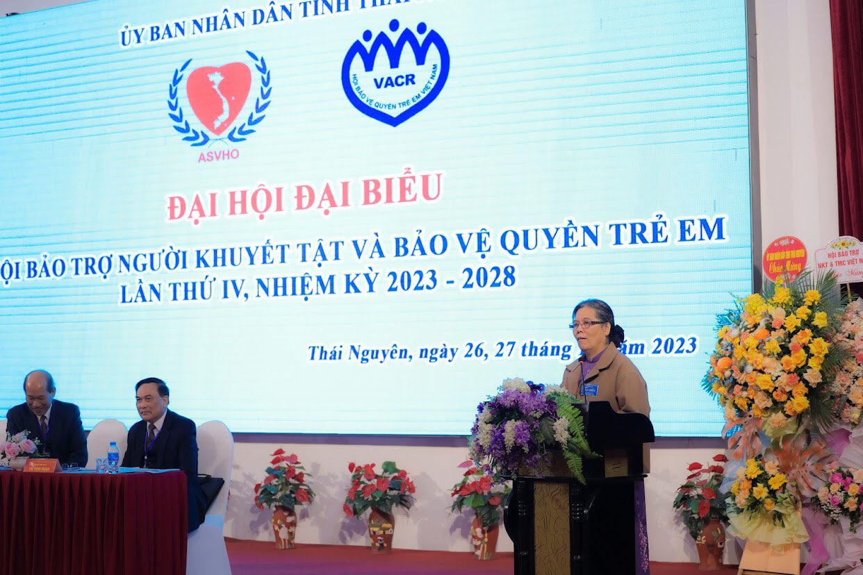 Chủ tịch Hội Bảo vệ quyền trẻ em Việt Nam Nguyễn Thị Thanh Hòa phát biểu tại Đại hội