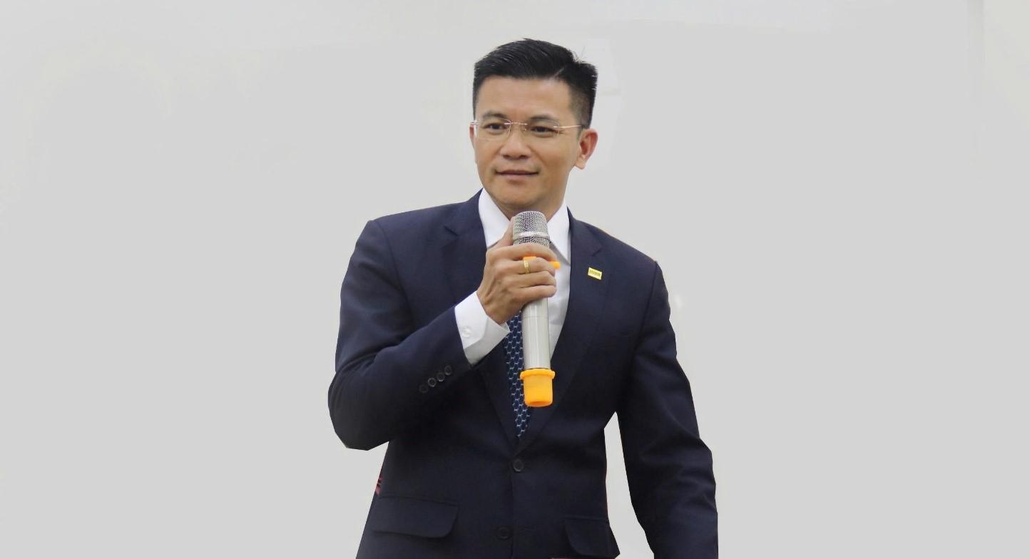 Ông Đỗ Xuân Long – Giám đốc SHB Chi nhánh Kinh Đô đánh giá cao uy tín, chất lượng đào tạo của Trường Đại học Đông Đô. nh 2 SHB - DDO