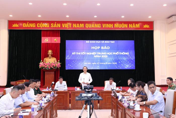 Toàn cảnh buổi họp báo. Ảnh: GDVN hop