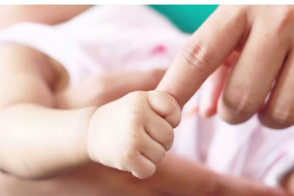Bé 3 tháng tuổi hồi phục sau ca mổ khẩn cấp tạo hình âm đạo và tầng sinh môn. Ảnh minh họa. Nguồn: IT 3thang