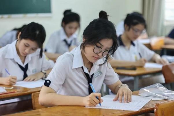Thí sinh cần cẩn trọng khi đăng ký và điều chỉnh nguyện vọng xét tuyển. Ảnh: IT thithpt