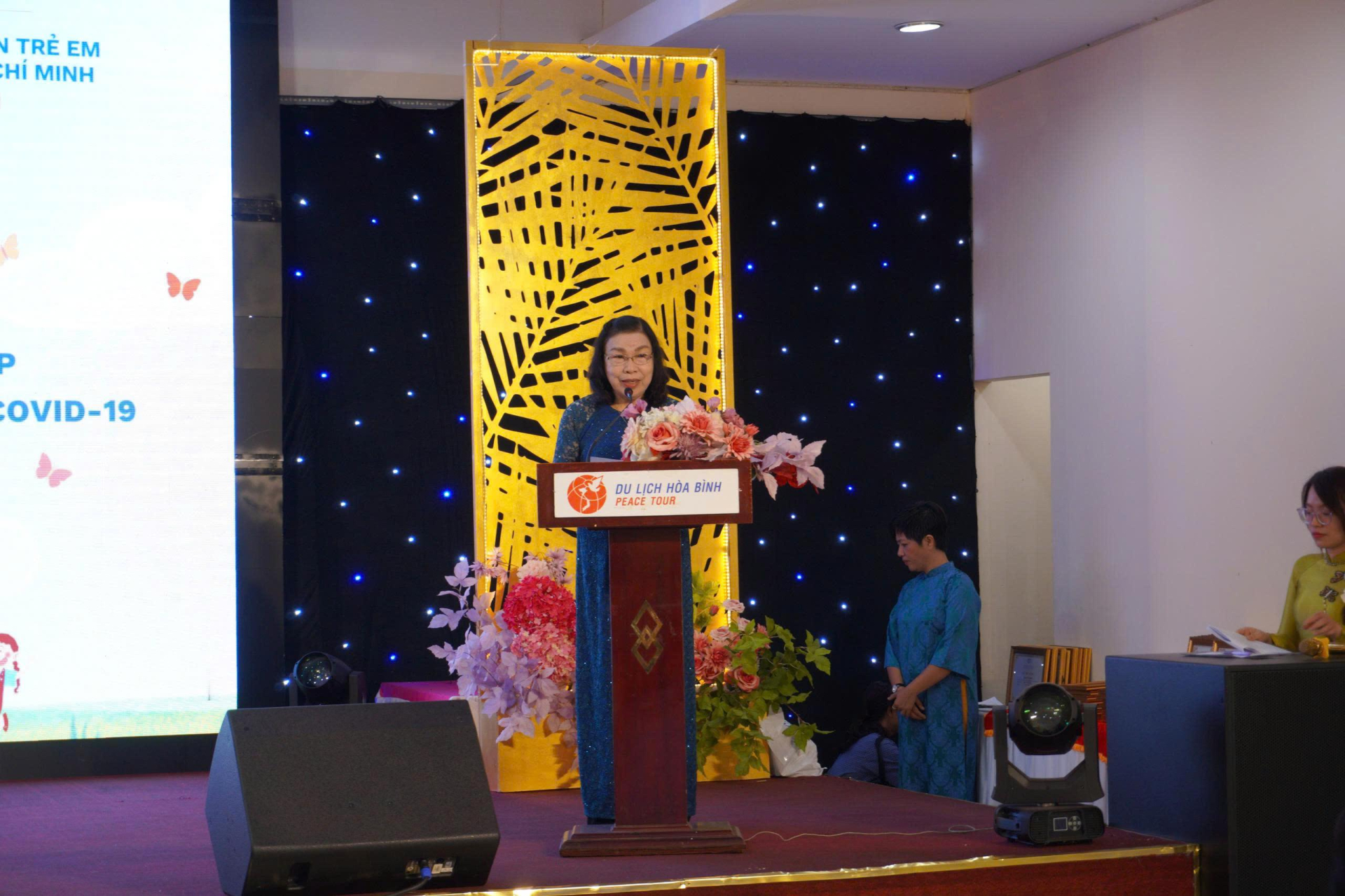 Bà Mai Thị Ngọc Mai - Phó Chủ tịch Hội BVQTE Việt Nam, Trưởng cơ quan Thường trực phía Nam, Chủ tịch Hội BVQTE TP. Hồ Chí Minh phát biểu. z6939262307534_cd3eae4120