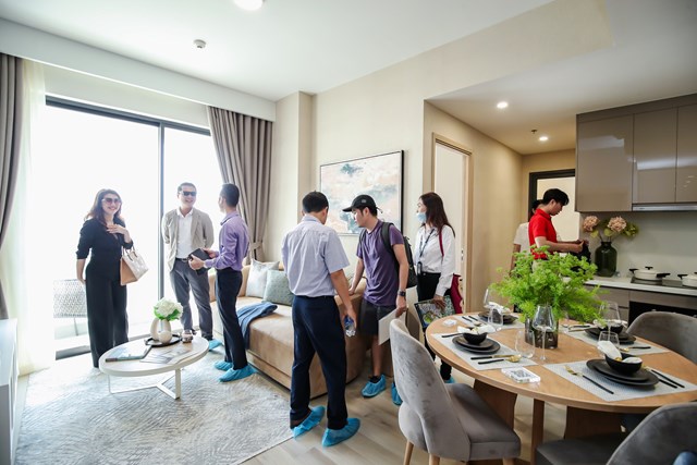 Ngỡ ngàng, ấn tượng, hài lòng… là cảm xúc của hàng ngàn cư dân và khách hàng tham dự sự kiện trải nghiệm căn hộ thực tế. 3421