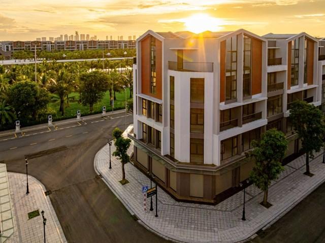 Với thiết kế 5 tầng, shophouse Phố Biển thoả mãn cả hai nhu cầu sống tận hưởng và kinh doanh lý tưởng. q1