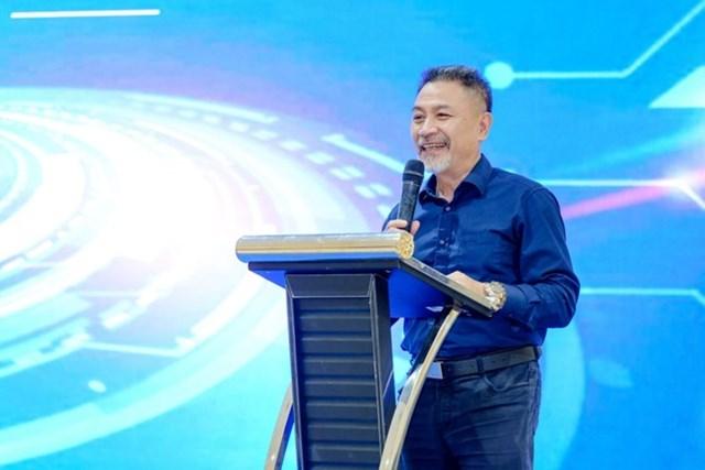TS. Tôn Quang Cường nhận định Vinschool tiên phong xây dựng chuẩn năng lực AI là bước tiến chiến lược, thể hiện tầm nhìn giáo dục số. 1