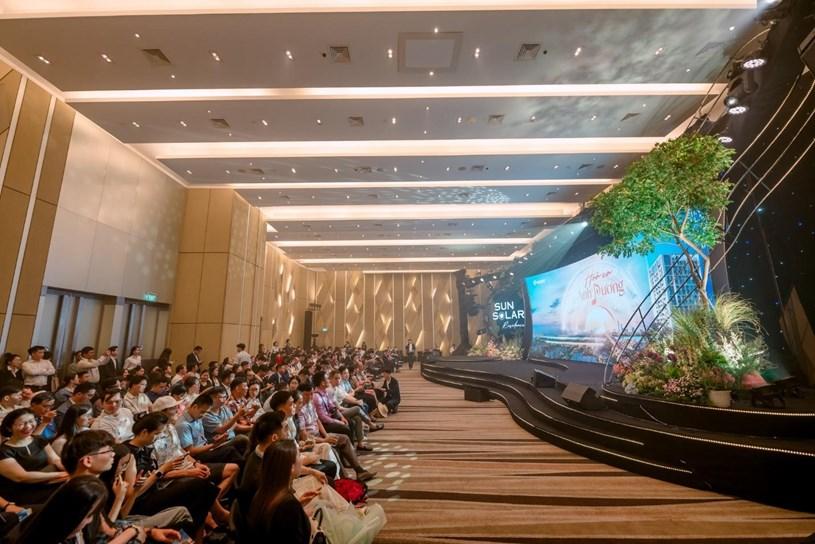Sự kiện giới thiệu dự án Sun Solar Residence tiếp tục thu hút đông đảo khách mời. (Ảnh: Ánh Dương) 6
