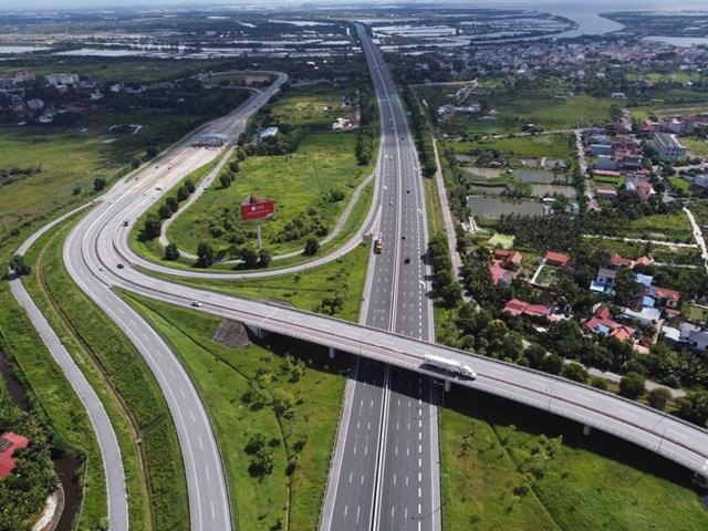 Dương Kinh có hệ thống hạ tầng giao thông phát triển và đang tiếp tục được nâng cấp, mở rộng q2