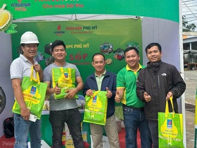 Với mô hình kinh doanh mới, năng lực tiếp cận thị trường của PVFCCo-Phú Mỹ trở nên sát thực tế hơn, phản ứng nhanh hơn với biến động cung - cầu và xu hướng tiêu dùng. 12