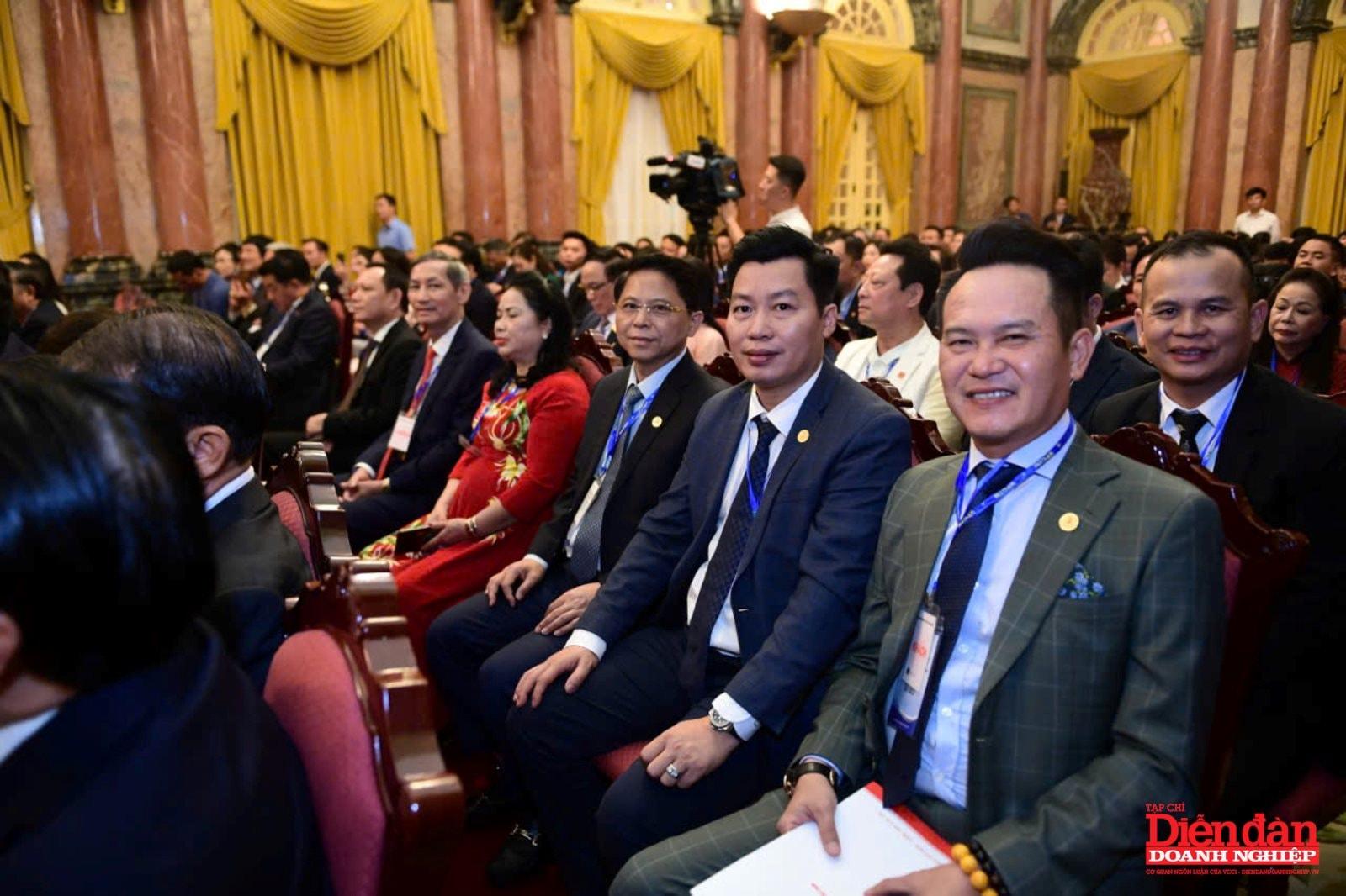 Các doanh nghiệp cam kết phát huy cao nhất tinh thần tự chủ, tự tin, tự lực, tự cường , tự hào dân tộc a1