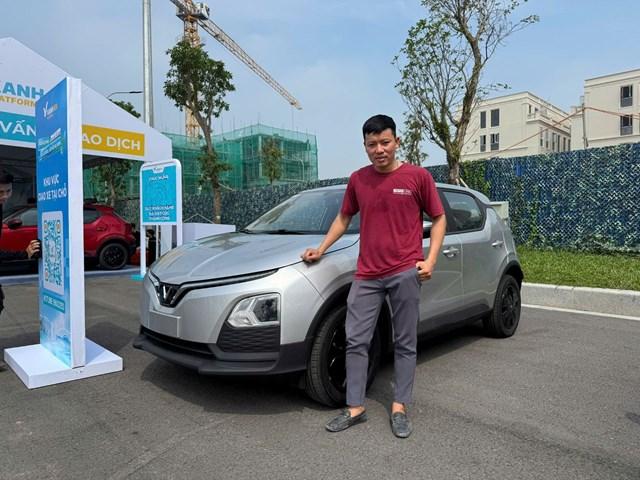 Anh Nguyễn Viết Vũ (Hà Nội) lựa chọn chiếc Herio Green và tin tưởng sẽ nhanh hoàn vốn. a4