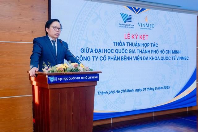 GS.TS.BS Trần Trung Dũng - Tổng giám đốc Hệ thống y tế Vinmec - phát biểu tại lễ ký kết. 3