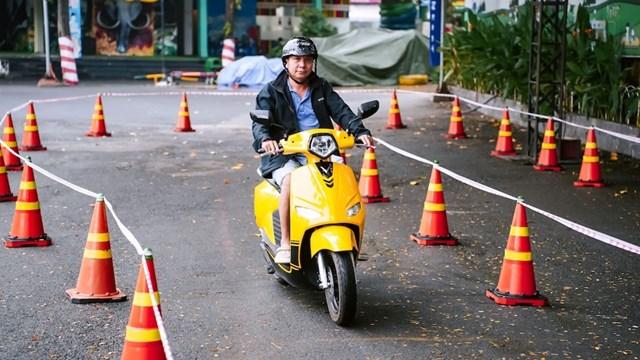 Chuỗi sự kiện “Đổi xăng lấy điện - Cùng VinFast kiến tạo tương lai xanh” được nhiều khách hàng đánh giá cao về ý nghĩa khi giúp nhiều người dễ dàng chuyển đổi xanh 1