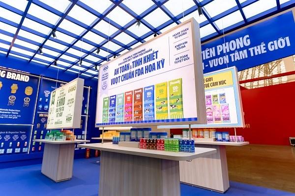 Lần đầu tiên, Vinamilk mang đến công chúng cái nhìn tổng thể về các công nghệ, tiêu chuẩn dẫn đầu thị trường (Ảnh: Duy Cường). anh-3a