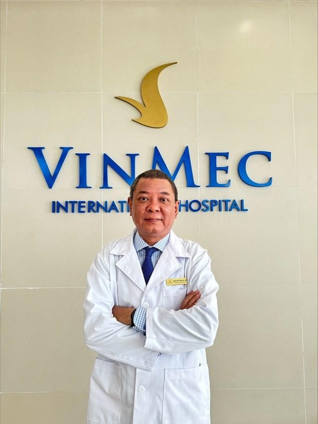 TTƯT.TS.BS Quách Hữu Trung - Giám đốc Bệnh viện đa khoa Đà Nẵng. bs
