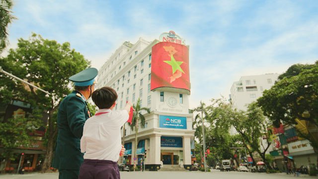 Hình ảnh NCB xuất hiện tinh tế trong MV như kết nối hành trình 30 năm của NCB giao hòa trong niềm tự hào. 3