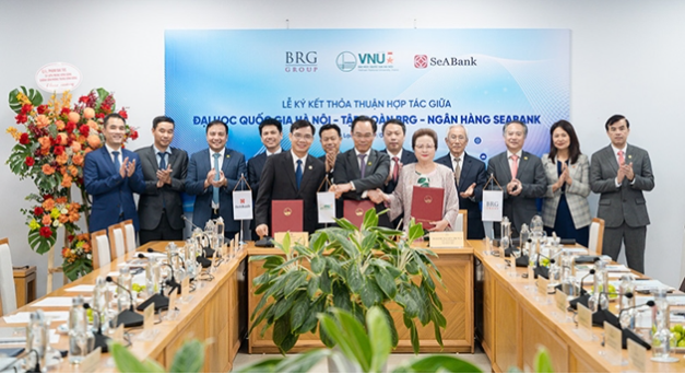 Đại diện Tập đoàn BRG, Ngân hàng SeABank và Đại học Quốc gia Hà Nội ký kết thỏa thuận hợp tác tap-doan-brg