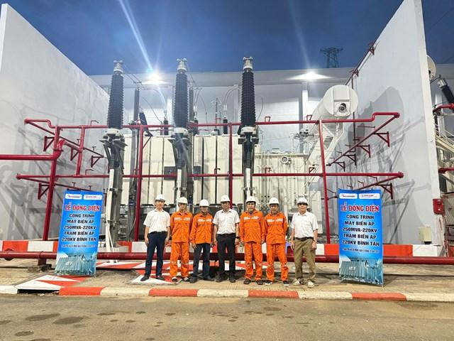 Đây là dấu mốc quan trọng của Công ty Cổ phần sản xuất Máy biến áp truyền tải MEE (MEEPOWER) khi chính thức gia nhập thị trường MBA 220kV tại Việt Nam A1