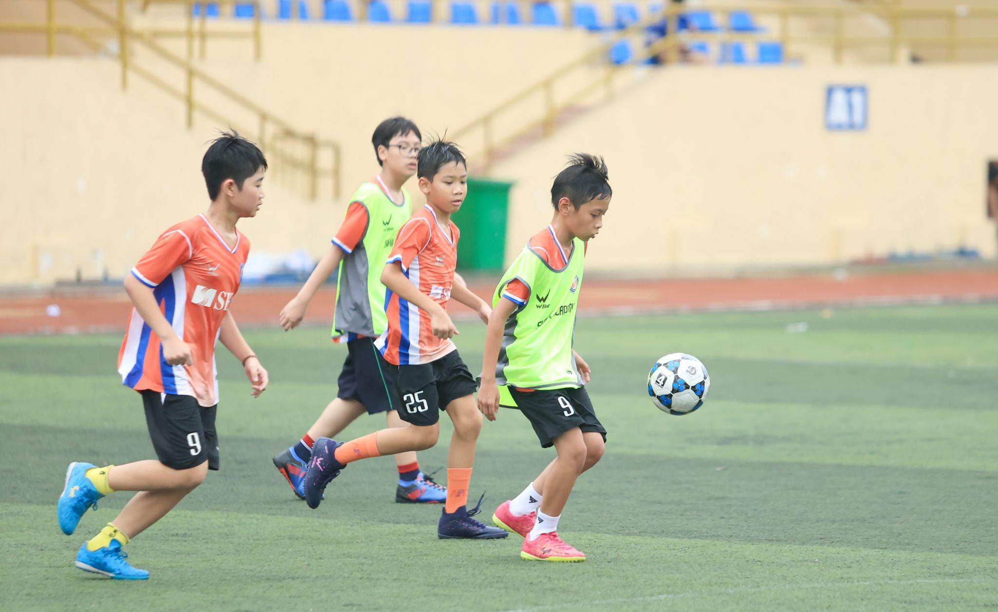 Một mùa hè ý nghĩa với các cầu thủ nhí của SHB FC Academy. 11751599101.jpeg