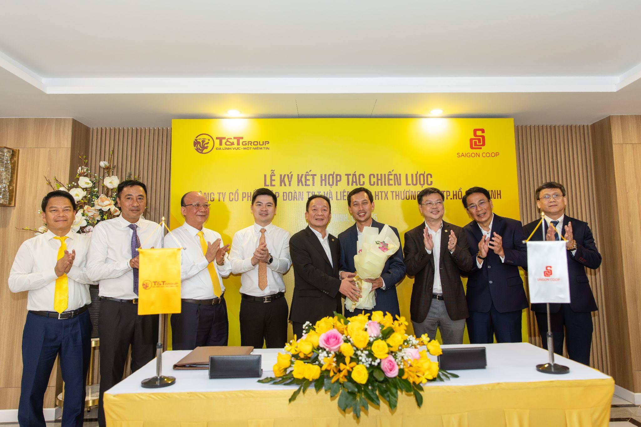 Sự kiện ký kết hôm nay là bước khởi đầu quan trọng trong tiến trình hợp tác giữa T&T Group và Saigon Co.op. 01754818396.jpeg