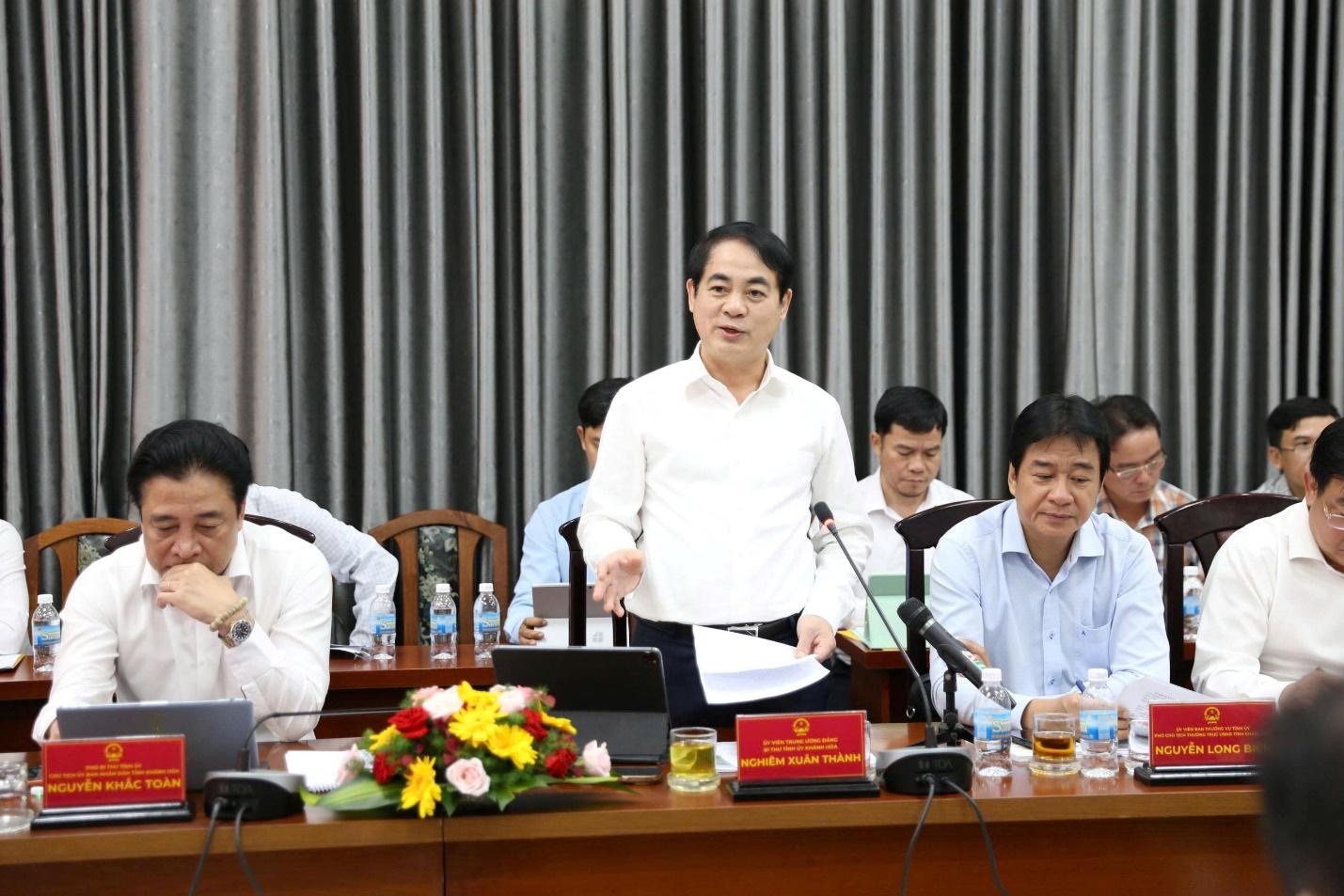 Ông Nghiêm Xuân Thành, Bí thư Tỉnh ủy Khánh Hoà phát biểu tại buổi làm việc. 11761917698.jpeg