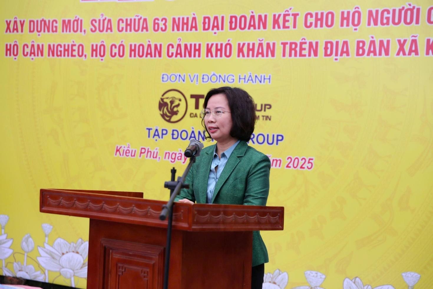 Bà Bùi Huyền Mai, Phó Chủ tịch Thường trực UBMTTQ TP. Hà Nội phát biểu tại sự kiện. 21761918123.jpeg