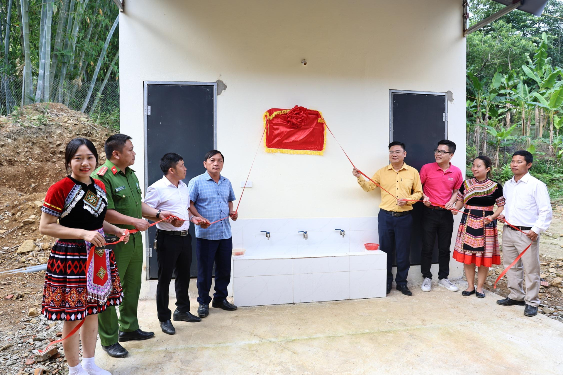 quỹ vì tầm vóc việt