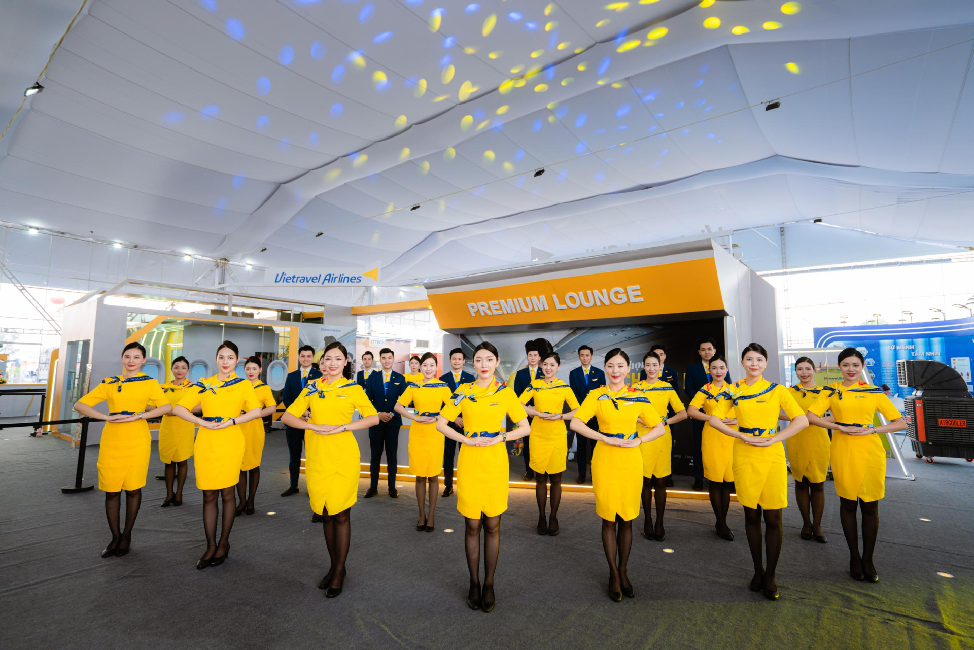 Vietravel Airlines hướng tới mục tiêu trở thành hãng hàng không xanh, chuyên nghiệp, hiện đại và bền vững hàng đầu khu vực Vietravel Airlines