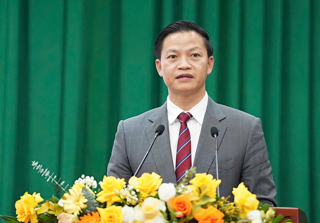 chủ tịch vương quốc tuấn