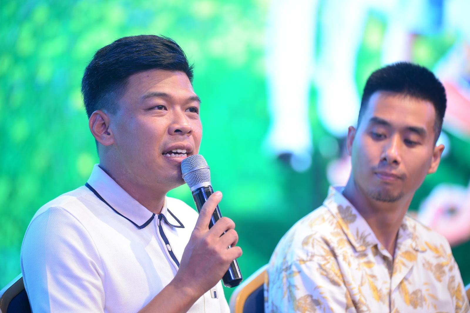 Trung Ruồi cho biết, anh đến với chương trình không đặt nặng kỳ vọng, chỉ đơn giản muốn dành tặng con một mùa hè ý nghĩa - điều mà lịch trình công việc bận rộn thường ngày khó lòng cho phép. HHBố ơi mình đi đâ
