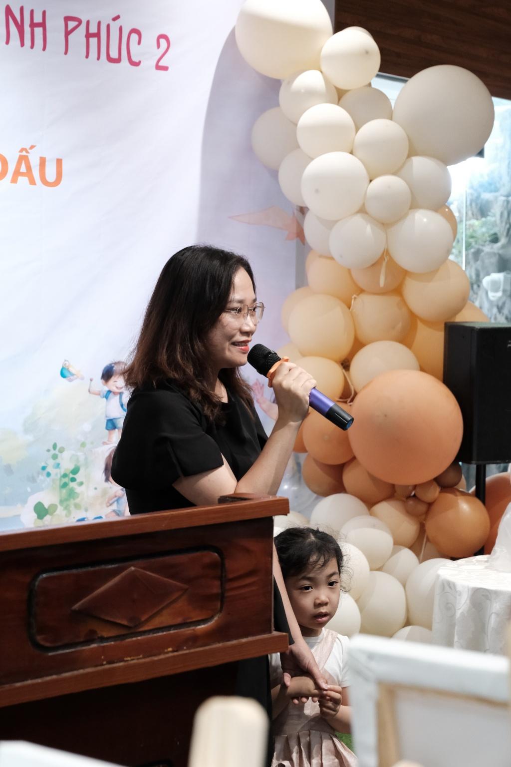 Chị Nguyễn Phương Nhung bày tỏ, nghệ thuật đã trở thành sợi dây kết nối cảm xúc, khơi dậy tình yêu thương và lòng nhân ái trong cộng đồng. DSCF2300