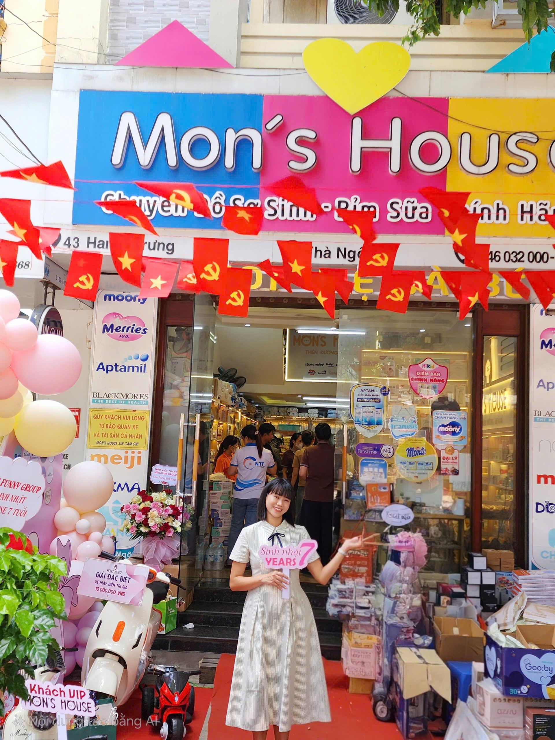 Chị Ngô Thị Thà chia sẻ: “Mon’s House bước sang tuổi mới, tiếp tục đồng hành cùng cha mẹ để viết nên thật nhiều tuổi thơ hạnh phúc”. Mon 2