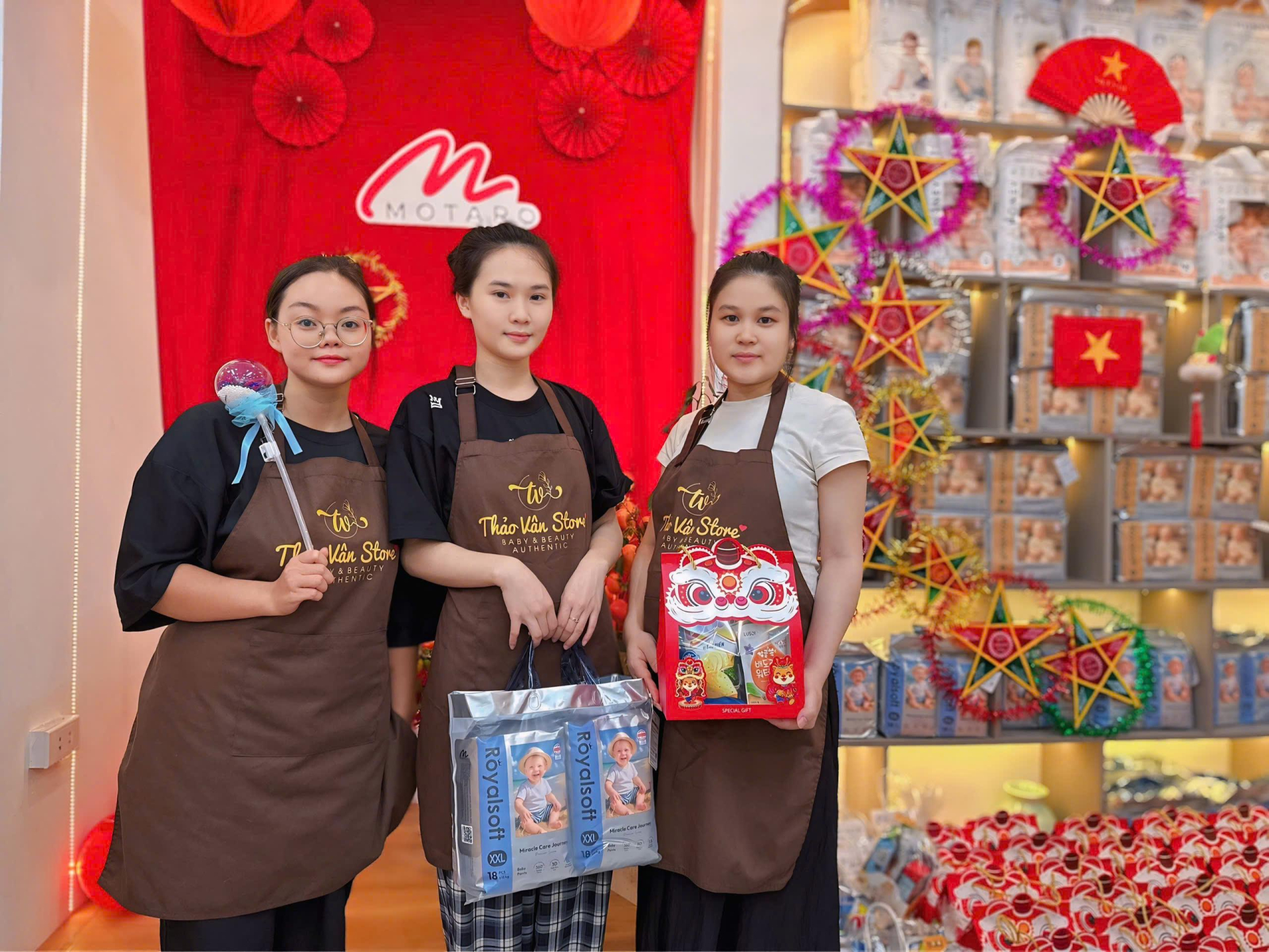 Đội ngũ nhân sự của Thảo Vân Store luôn lắng nghe, thấu hiểu khách hàng