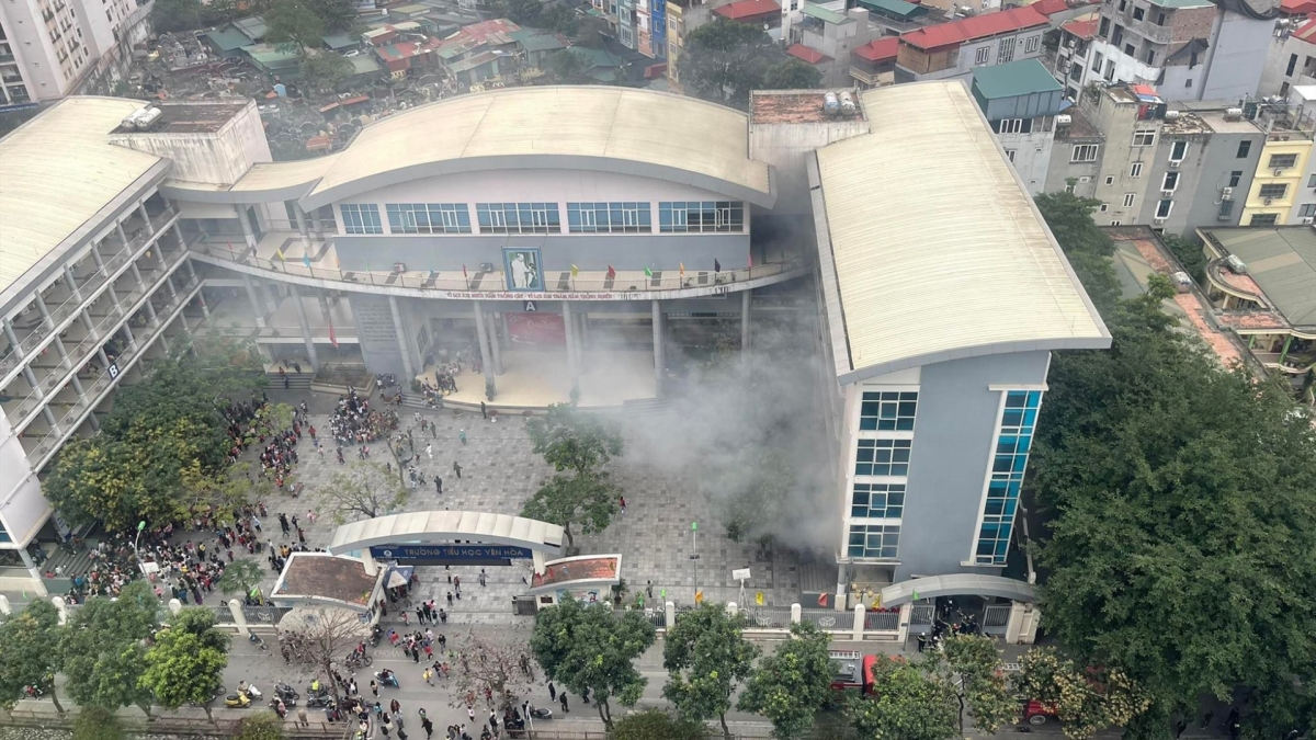 Hà Nội: Cháy tại trường Tiểu học Yên Hòa