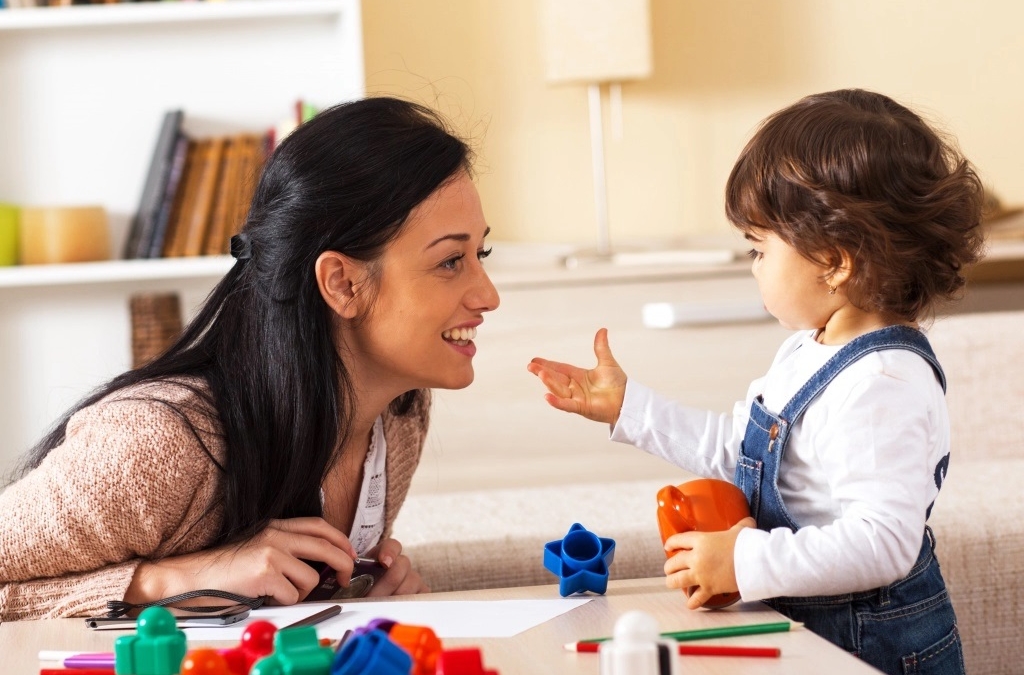 10 phép lịch sự tối thiểu cha mẹ cần dạy con trước 7 tuổi