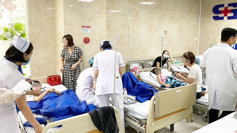600 học sinh Ischool Nha Trang ngộ độc: Tập đoàn Nguyễn Hoàng liên đới?