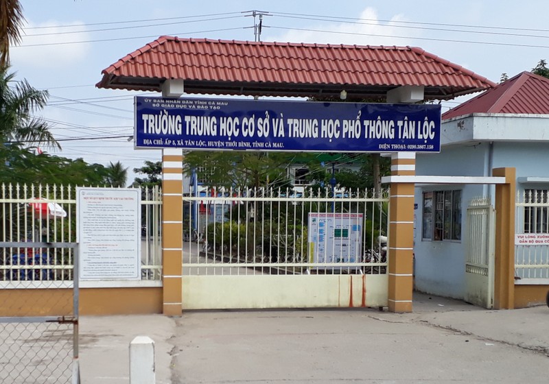 Một trường ở Cà Mau trả lại quỹ phụ huynh hơn 100 triệu đồng do 'lạm thu'