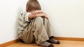 Dấu hiệu nhận biết trẻ có biểu hiện bất thường về cảm xúc, hành vi