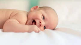 Tìm hiểu sự phát triển thị giác của trẻ sơ sinh