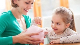 Cha mẹ nên dạy con về giá trị của tiền bạc từ sớm