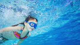 5 mẹo giúp bạn chọn đồ bơi cho trẻ