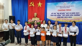 Đà Nẵng: Tiếp sức đến trường cho 26 em học sinh có hoàn cảnh khó khăn