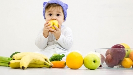 Những điều cấm kỵ khi ăn trái cây cho bé 2 tuổi