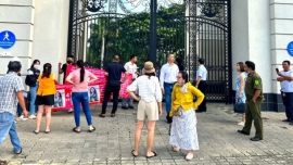 Trường Quốc tế Mỹ Việt Nam 'khất lần' trả nợ, phụ huynh bức xúc gửi đơn kiện ra toà