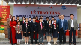 Tổ chức Good Neighbors trao tặng học sinh Phú Thọ, Thanh Hóa 97.285 bộ đồng phục
