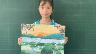 Thưởng lãm cảnh đẹp Nam Ô qua tranh vẽ của học sinh Trường Tiểu học Hồng Quang